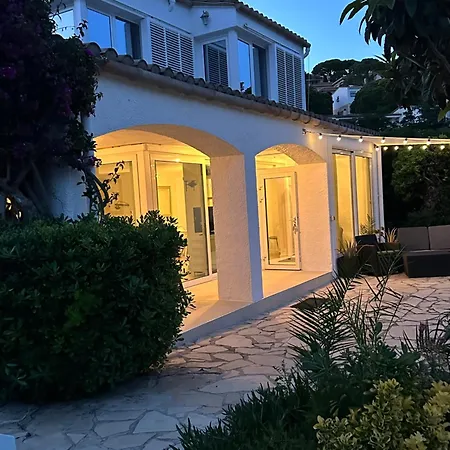 וילה Villa,piscina Privada, Playa Privada, Parking Privado,vistas Al Mar טוסה דה מאר