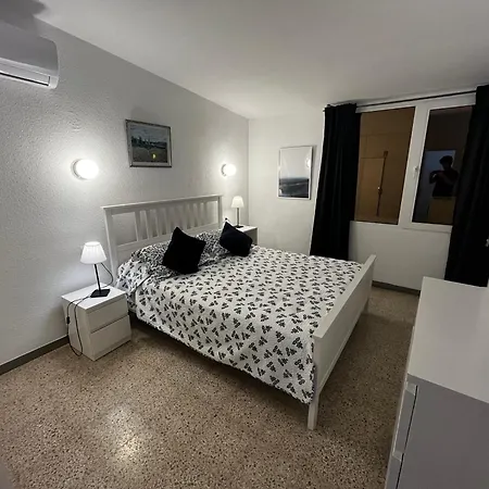 Villa,piscina Privada, Playa Privada, Parking Privado,vistas Al Mar וילה