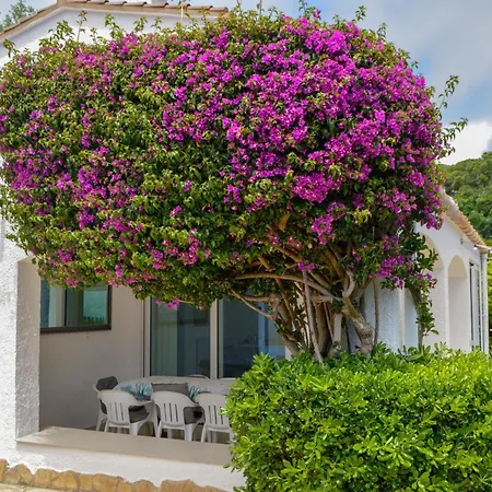 Villa Villa con el parking 24 privado en la playa *