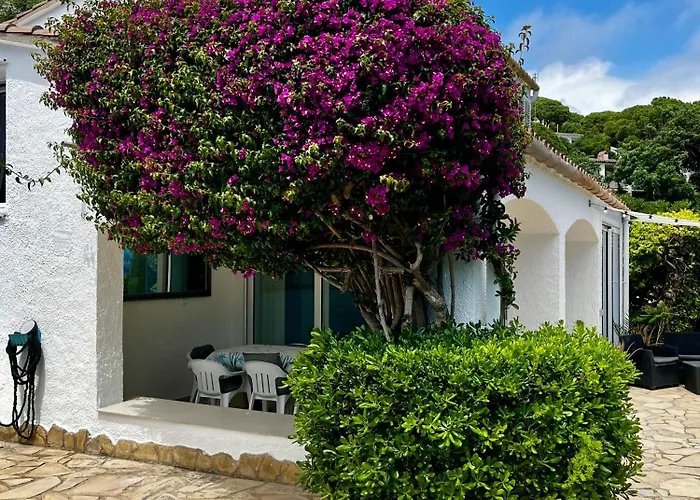 Villa con el parking 24 privado en la playa *