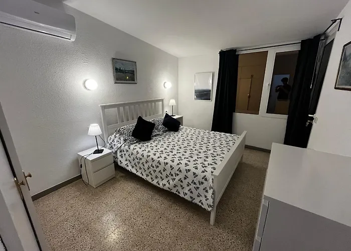 Villa con el parking 24 privado en la playa Villa