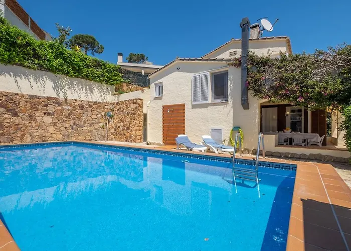 Villa con el parking 24 privado en la playa *